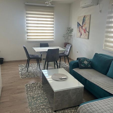 Apartman Vrbas Sa Podzemnom Garazom Banja Luka Eksteriør billede