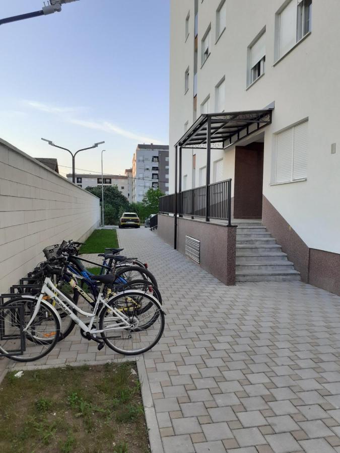 Apartman Vrbas Sa Podzemnom Garazom Banja Luka Eksteriør billede