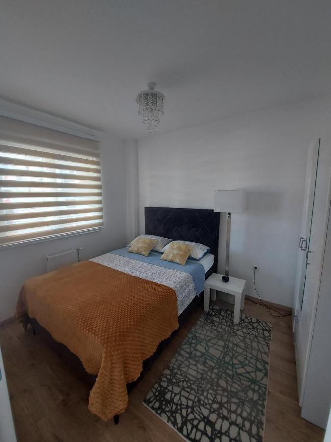 Apartman Vrbas Sa Podzemnom Garazom Banja Luka Eksteriør billede