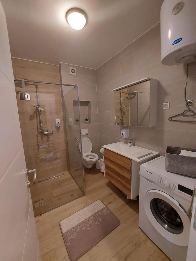 Apartman Vrbas Sa Podzemnom Garazom Banja Luka Eksteriør billede